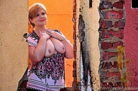 nonnienautskie