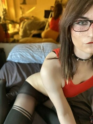 Ava Shade