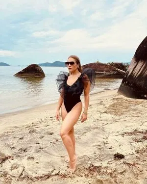 Carla Diaz