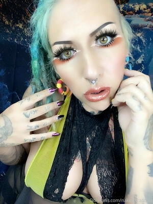nakedxzanthia