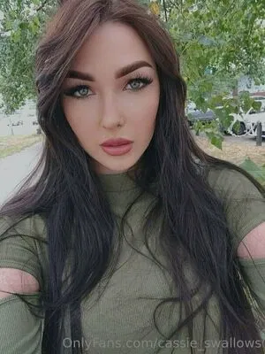cassie_swallows