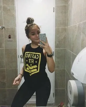 Sarah Carlos