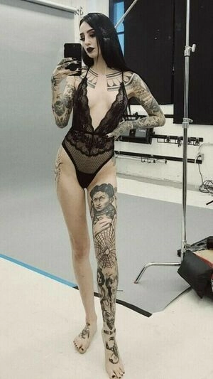 Emma Vauxdevil