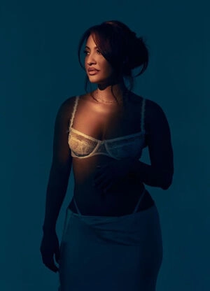 Francia Raisa