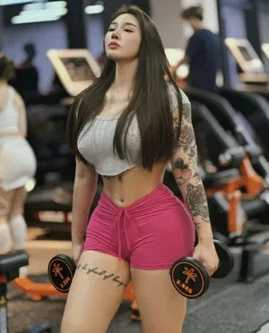 Hitomi Songyuxin