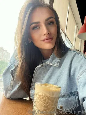 precious_mia