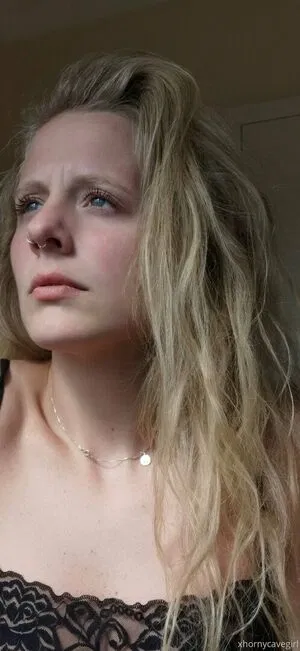 hornycavegirl