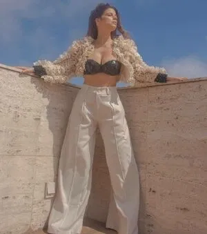 Emanuelle Araújo