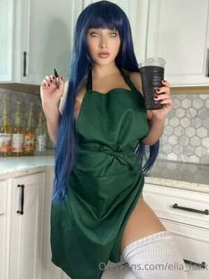 Ella_foxx
