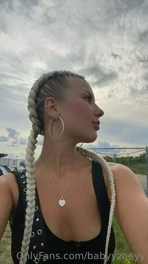 babyyzoeyy