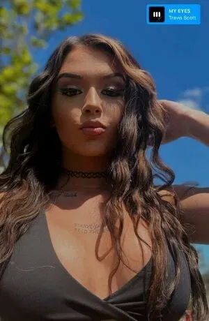 Cora Jade