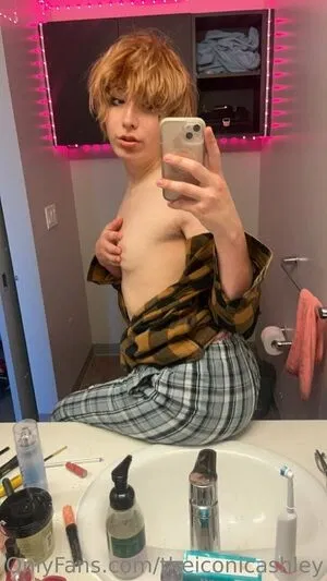 theiconicashley