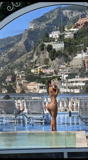 Zoe Gara