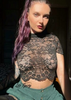 Lia_spicy