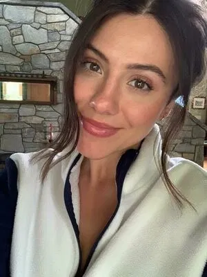 adriana_mae