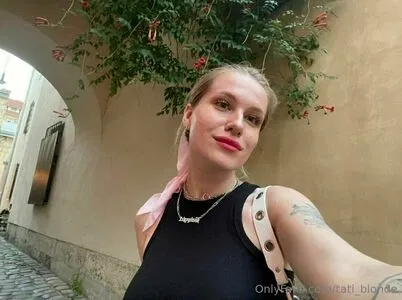 tati_blonde