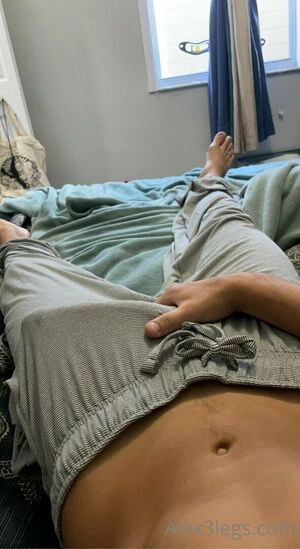 alex3legs