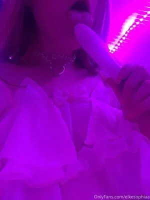 elkesophiaa