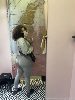 Teenagefreak18