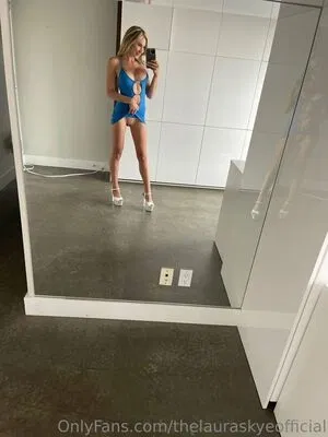 thelauraskyeofficial