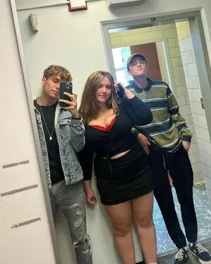 Ella B