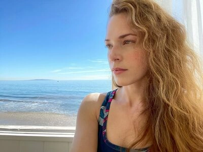 Amanda Righetti