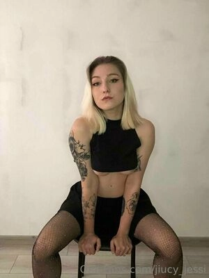 jiucy_lane