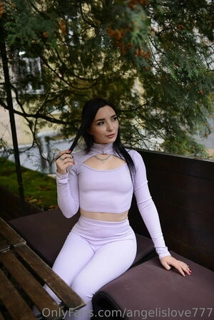 angelina_crystal
