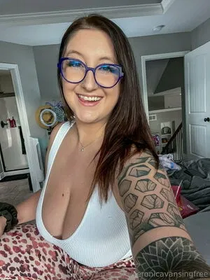 veronicavansingfree