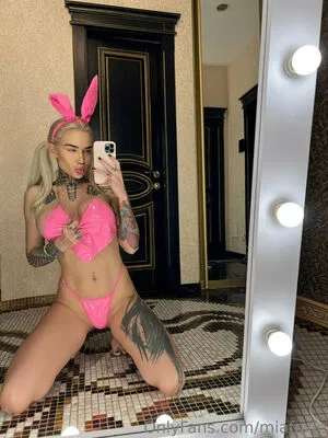 mia_foxybae