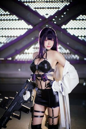 Ely Cosplay