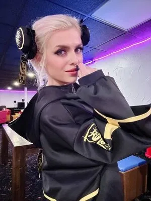 ASMR Shanny