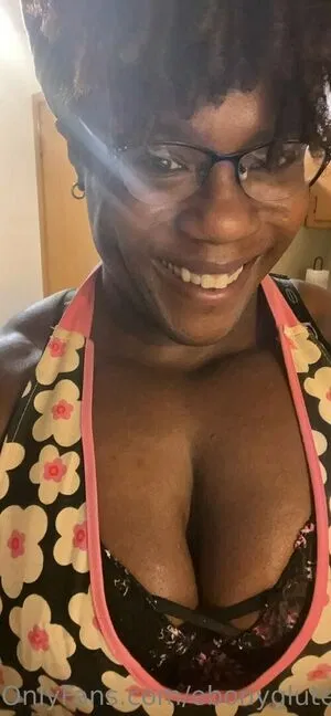 ebonyglutes01
