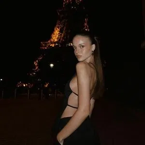 Anna Zak
