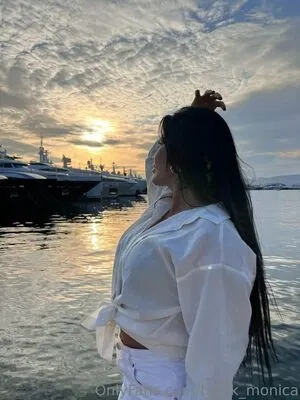 black_monica