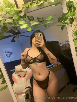 itsazaleaxo