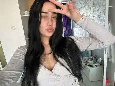 littlealicexxx