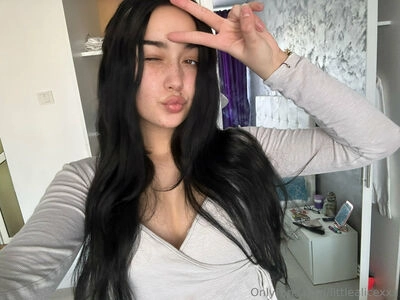 littlealicexxx