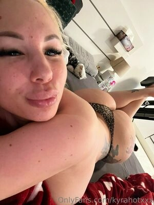 Kyra Hot