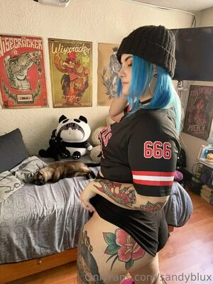 sandyblux