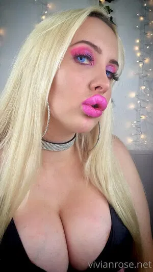 Vivian_Rose