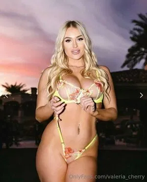 valeria_cherry
