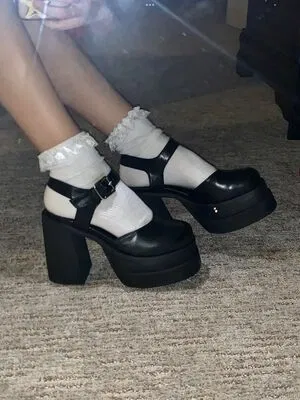 Pretty Feet