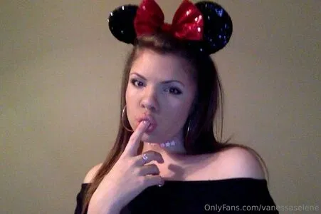 vanessaselene