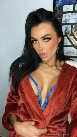 selinafox_free