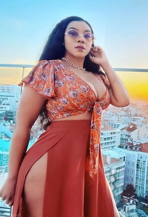 Dee Shanell