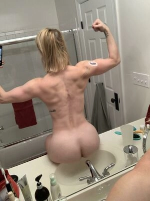 Blonde Fit Babe