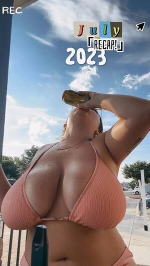 Hayley L