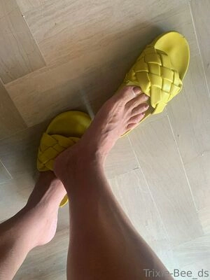 trixiebee_dirtysocks