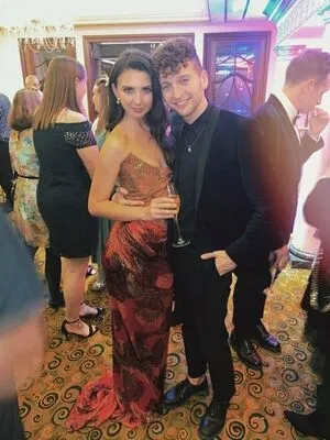 Zizi Strallen
